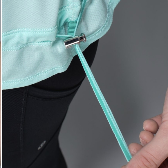 Lululemon run Tata topper in aquamarine size 8 bnwt - Picture 4 of 8